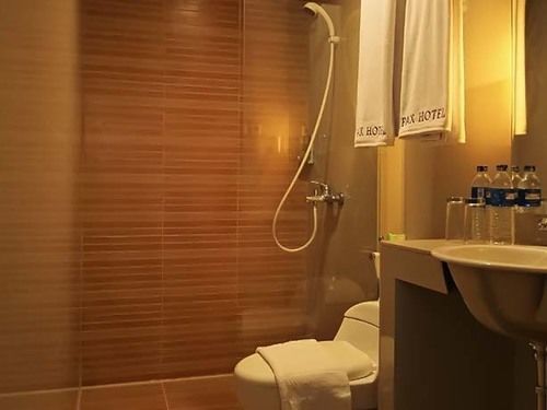 Pax Hotel Джакарта Экстерьер фото