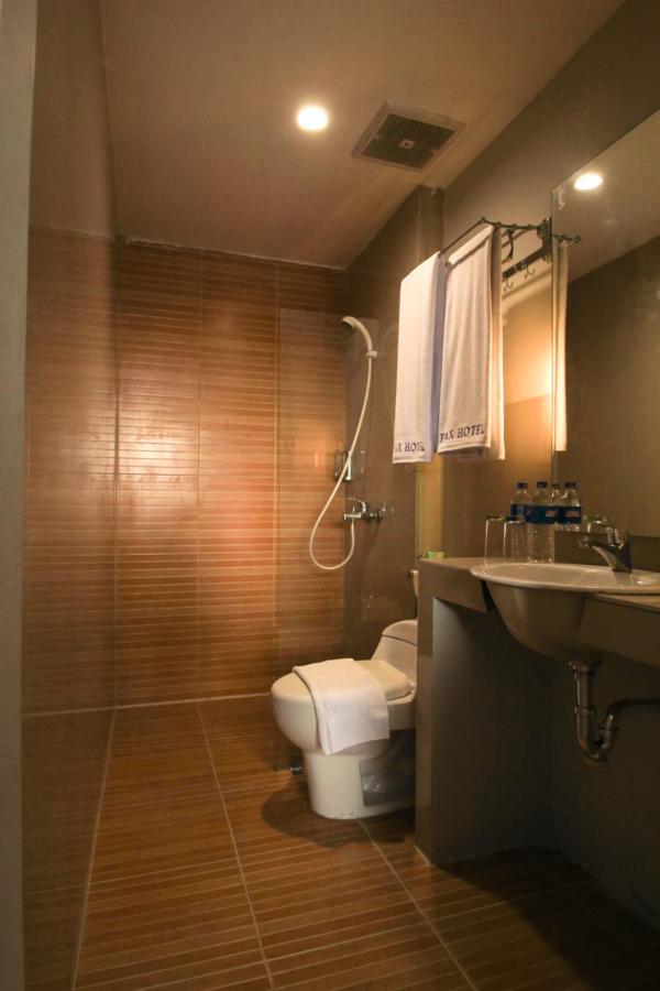 Pax Hotel Джакарта Экстерьер фото