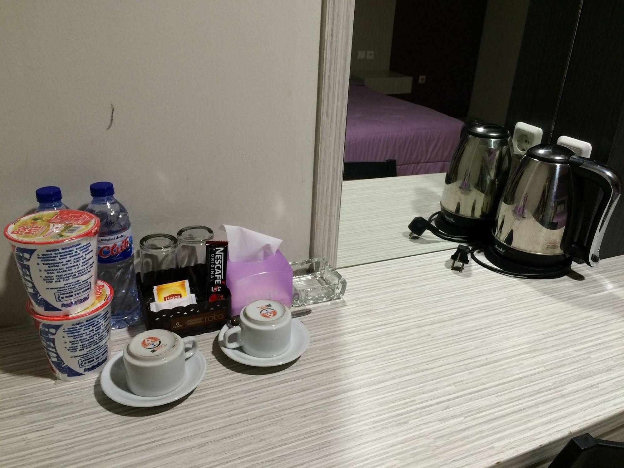 Pax Hotel Джакарта Экстерьер фото